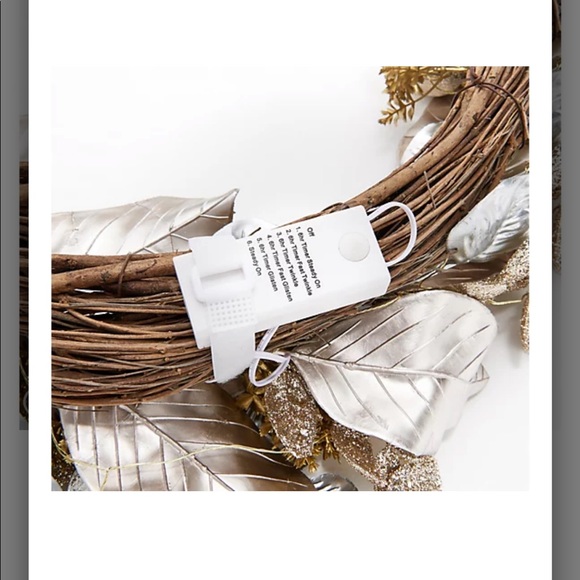 NEW Martha Stewart Lighted Metallic Gold Holiday Wreath - Picture 2 of 3